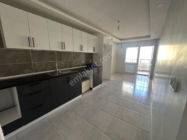 Adnan Kahveci Güvenlikli Site İçi 3+1