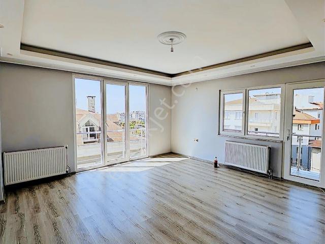 Adnan Kahvecide Nezih Konumda Kiralık 2+1 Ara Kat