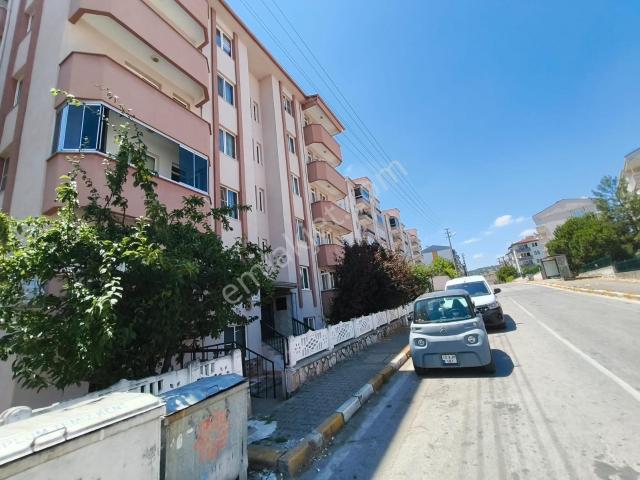 Adnan Menderes Mah. Migros Arkasında 3+1 Asansörlü Daire