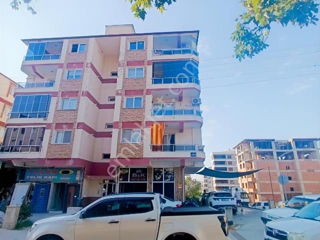 Adnan Menderes Mahallesi'nde Eşyalı 3+1 Kiralık Daire