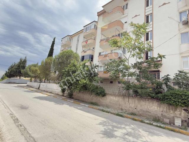 Adnan Menderes Mh Huzur Evi Yanında Satılık Arakat 3+1 Daire