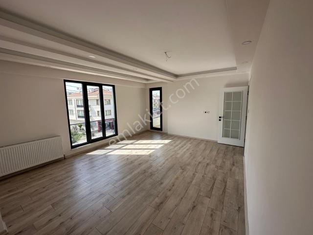Adnan Mendereste Atakent Karşısı 2+1 Kiralık Lüks Geniş Daire