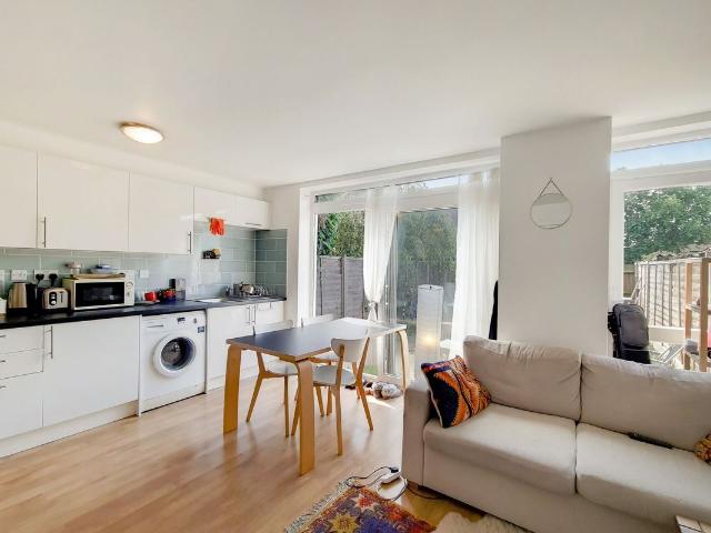 Adolphus Street, London SE8, 4 bed terraced house to rent, £3,700 pcm | PrimeLocation