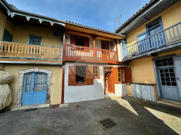 Adorable petite maison, balcon