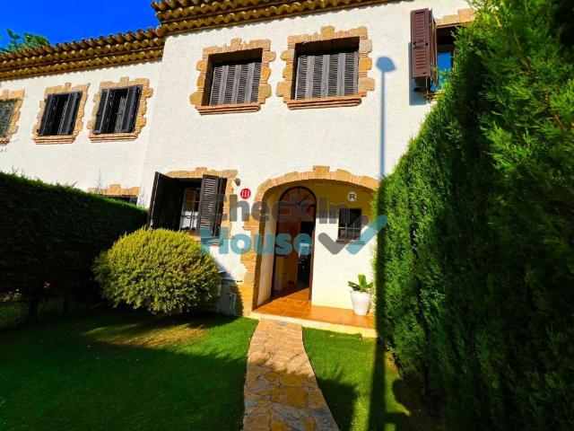 Adosada en Alquiler en Sant Feliu De Guixols Girona
