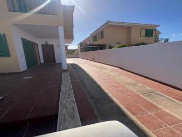 Adosada en Alquiler en Tarajalejo Las Palmas