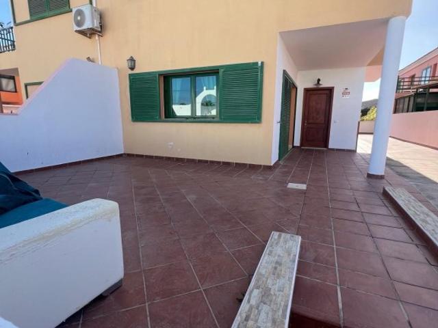 Adosada en Alquiler en Tarajalejo Las Palmas