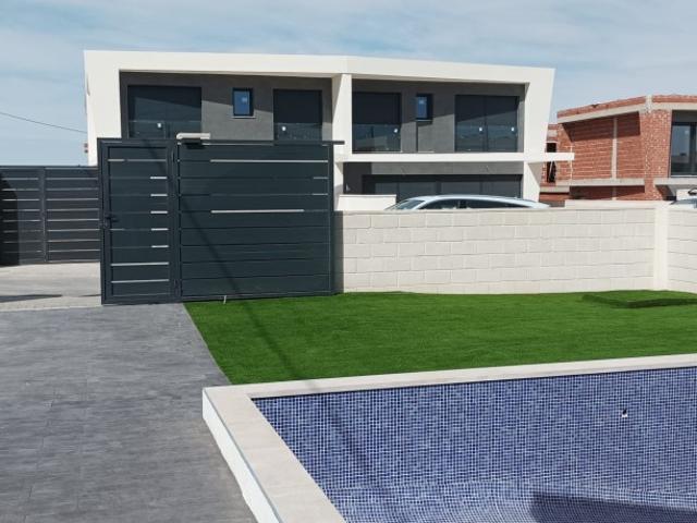Adosada en Venta en Gran Alacant Alicante