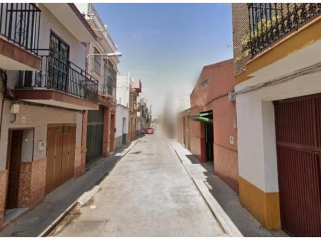 ADOSADO OCUPADO A LA VENTA EN TORREBLANCA SEVILLA