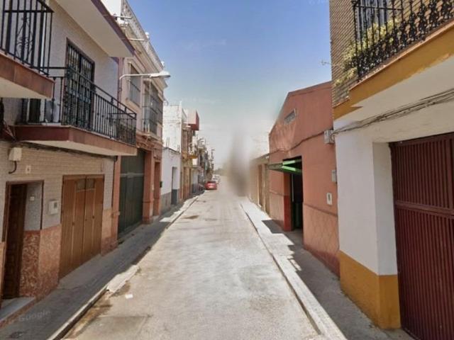 ADOSADO OCUPADO A LA VENTA EN TORREBLANCA SEVILLA