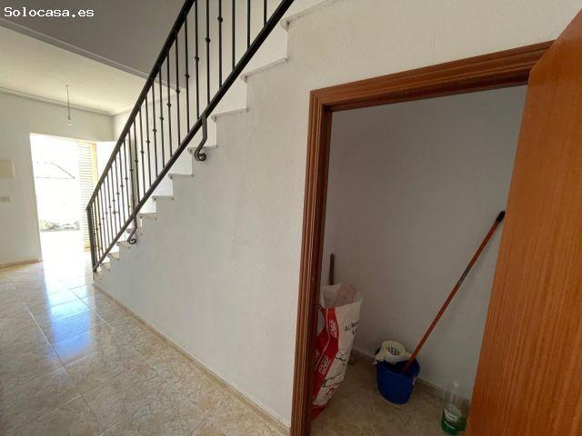 ADOSADO CON TERRENO EN SANTA MARTA DE MAGASCA