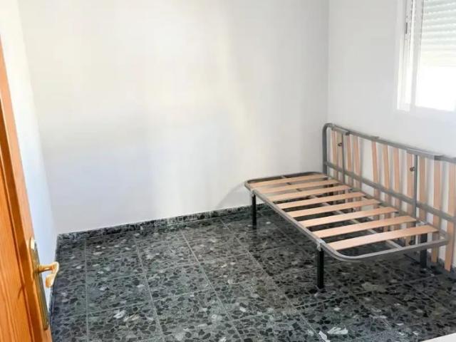 Adosado con balcón en alquiler en Calle LAS PARRAS