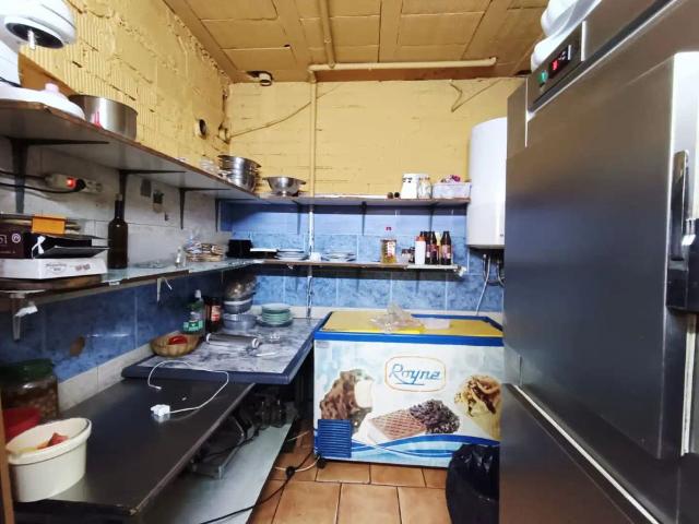 Adosado con balcón en alquiler en Carrer la Beguda Baixa