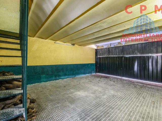Adosado con balcón en alquiler en Urbanización Este Montepríncipe