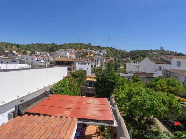 Adosado con jardín en alquiler en Riogordo