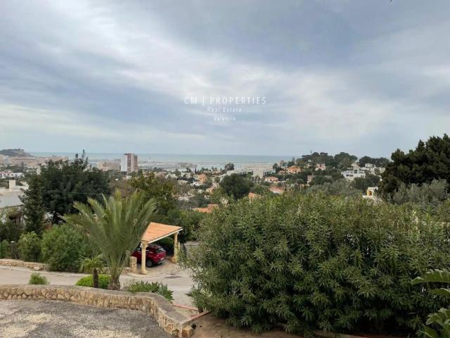 Adosado con piscina en alquiler en Roure