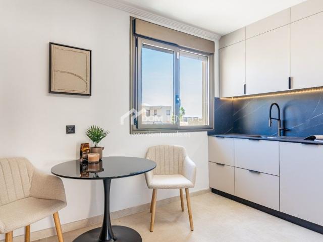 Adosado de diseño totalmente reformado y amueblado en La Tej. 126m² San Isidro de Abona