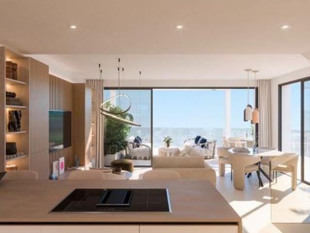✨ Adosado de lujo con vistas al mar en Calahonda