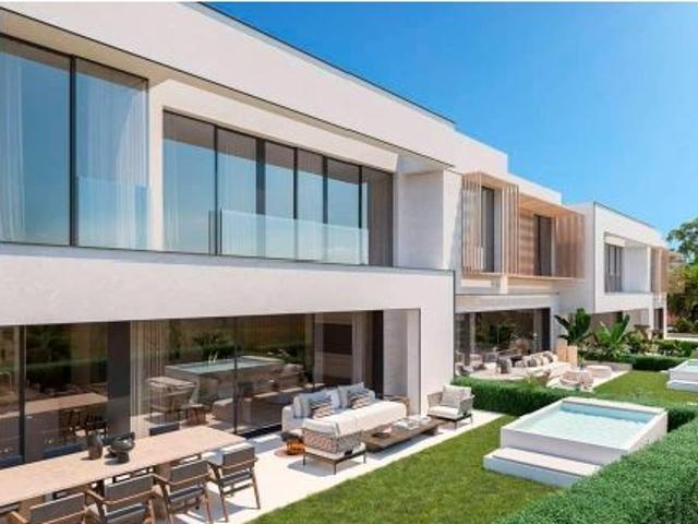 Adosado de 2 dormitorios, 2 baños y jardín. La Cala Golf, Mijas Costa