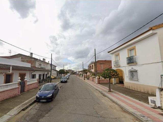 Adosado en Almodóvar del Río, Córdoba. Activo inmobiliario SIN POSESIÓN, NO SE PUEDE VISITAR