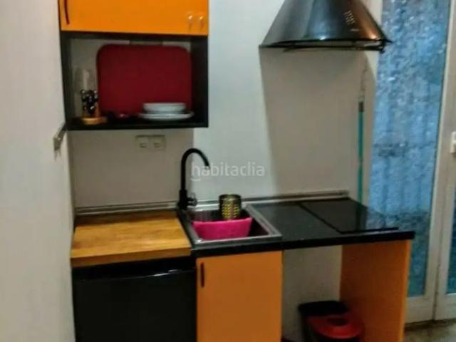 Adosado en alquiler en Calle Estrellita Castro 7