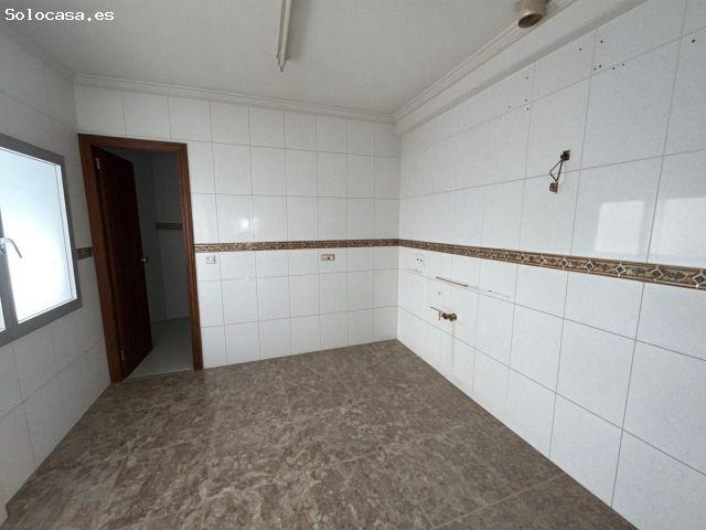 ADOSADO EN CIUDAD ASÍS, ALICANTE