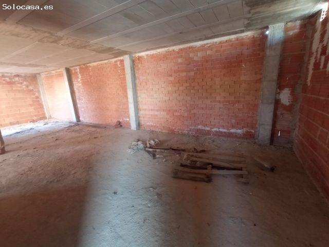 ADOSADO EN CONSTRUCION EN COBATILLAS CON ORIENTACION SUR