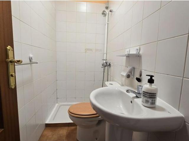 Adosado en las Moraditas, vivienda de Tres Habitaciones con Terrazas y Local Comercial