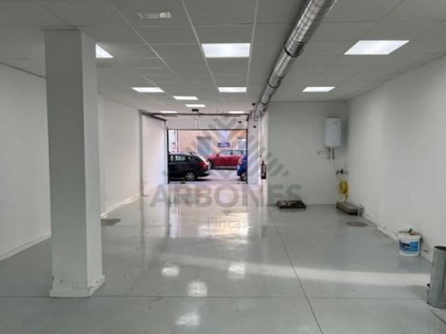 ADOSADO EN URBANIZACION AIRES