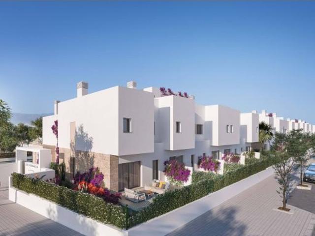 Adosado en Venta en Málaga del Fresno, Málaga