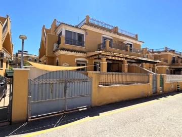 Adosado en venta en Aguas Nuevas, Alicante Costa Blanca