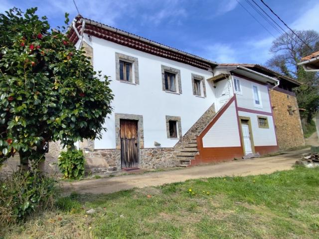 Adosado en Venta en Cudillero, Asturias