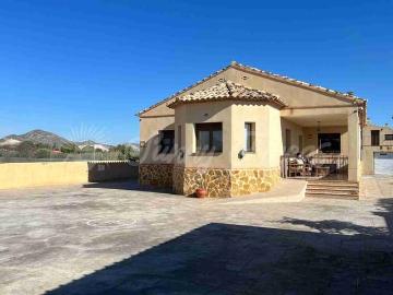 Adosado en venta en Caudete, Albacete