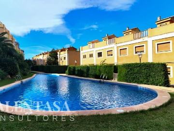 Villa en venta en Chiva - Balcón