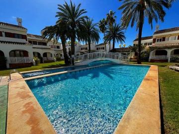 Adosado en venta en Dénia, Alicante Costa Blanca