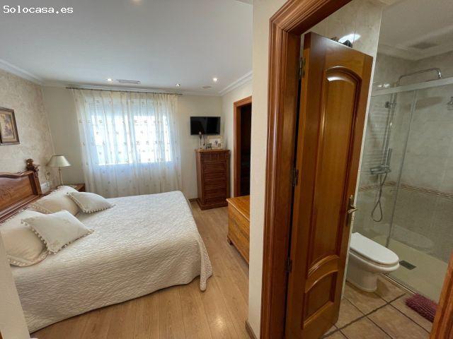 Adosado en Venta en Elche de la Sierra, Alicante
