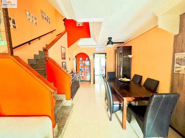 Adosado en venta en Heredades, Alicante