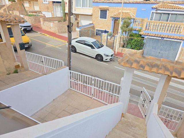 Adosado en venta en La Mata, Alicante Costa Blanca