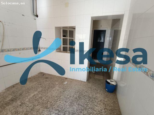 Adosado en Venta en La Algaba, Sevilla