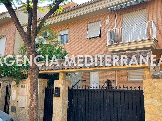 Adosado en venta en Picanya, Valencia