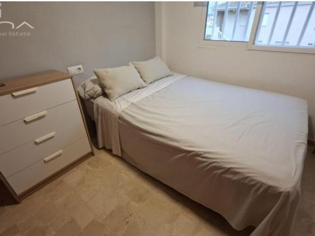 Adosado en venta en Playa de Daimús a 500 m del mar con 3 habitaciones y buhardilla