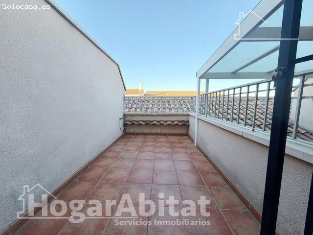 ADOSADO REFORMADO CON GARAJE Y 4 TERRAZAS