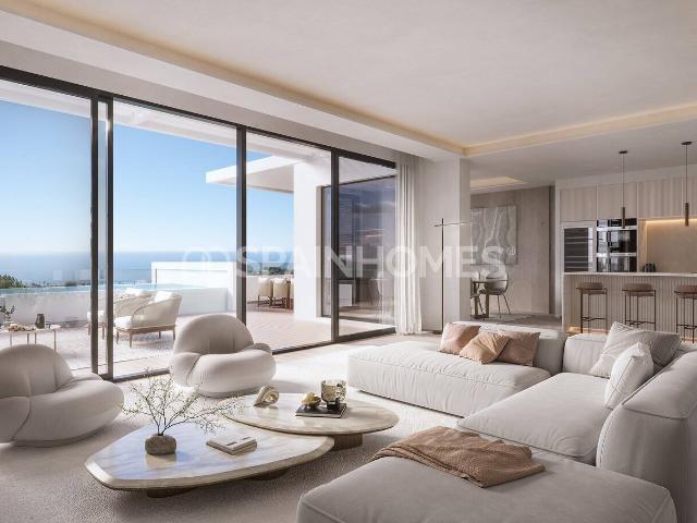 Adosados con Grandes Terrazas y Vistas al Mar en Benalmádena