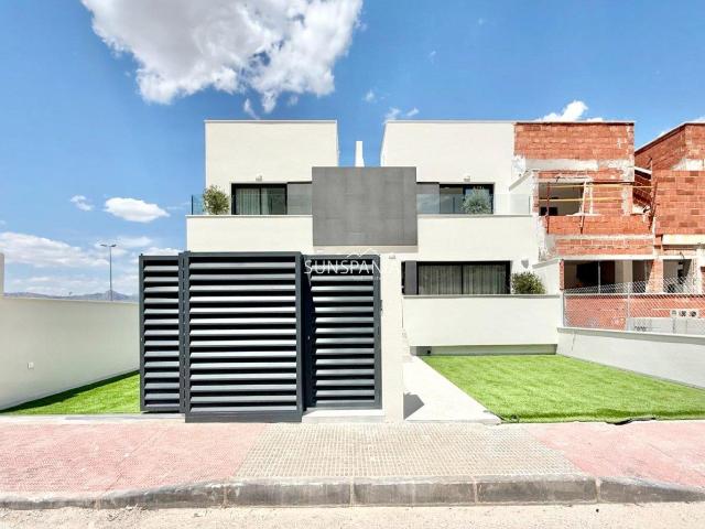 Adosados de obra nueva en venta en Cox 44 casas modernas c. 81m² Cox
