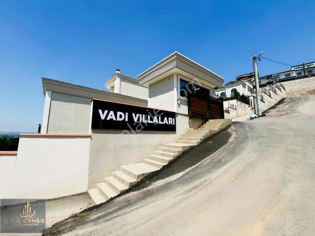 Adatıp Hastanesi Arkasında Bu Yapıı Vadi Villalarında 4+1 Villa