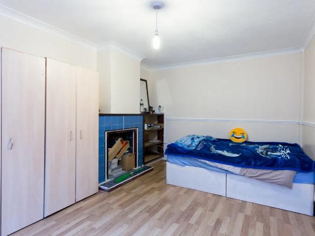 Ada Gardens, London E15, 5 bed terraced house to rent, £3,900 pcm | PrimeLocation