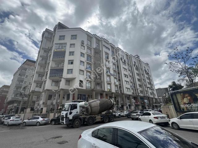 Ada Emlaktan Merkezi Konumda Geniş Ve Ferah 3+1 Satılık Daire