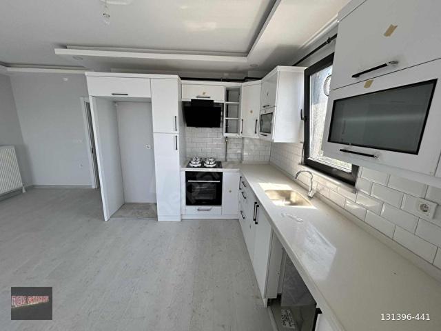 ADA MAHALLESİNDE KİRALIK DENİZ MANZARALI SIFIR 2+1 DAİRE