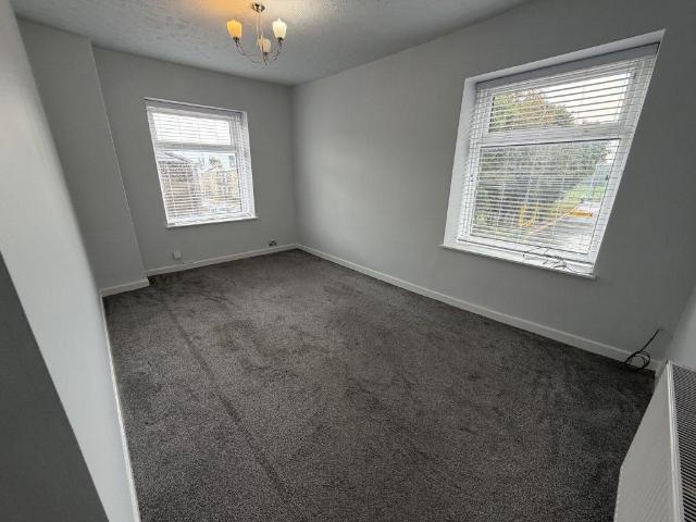 ADA STREET, RAMSBOTTOM, BURY, BL0 9PH 1 bed flat to rent £725 pcm £167 pw
