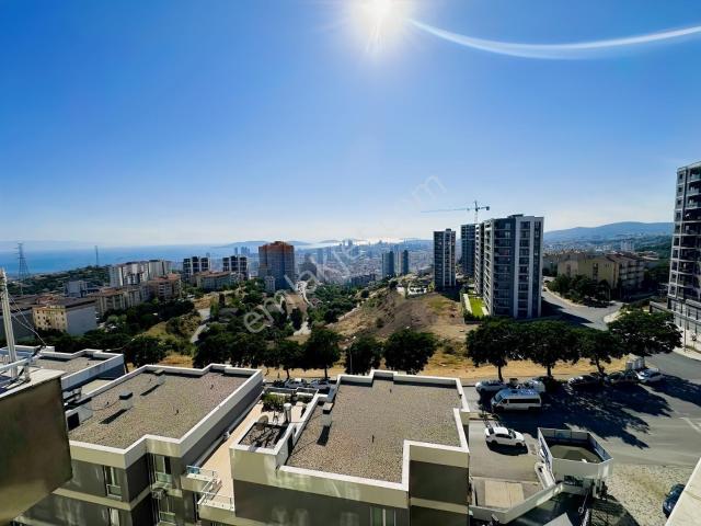 Adalar Manzaralı 2+2 Dubleks Daire teraslı